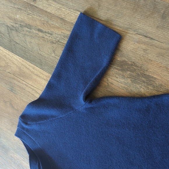 Banana Republic knit sweater NWT - Picture 3 of 7